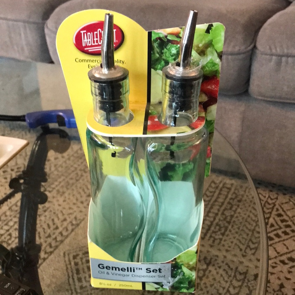 Oil and vinegar dispenser
